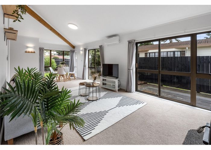  at 1/166 Fairway Drive, Kamo, Whangarei