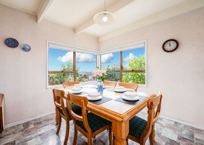  at 46 Spence Road, Henderson, Auckland