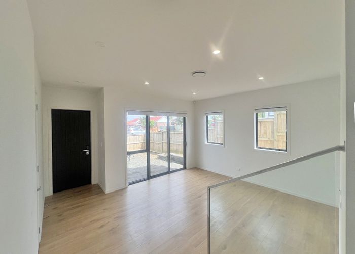  at 296 Bucklands Beach Road, Bucklands Beach, Manukau City, Auckland