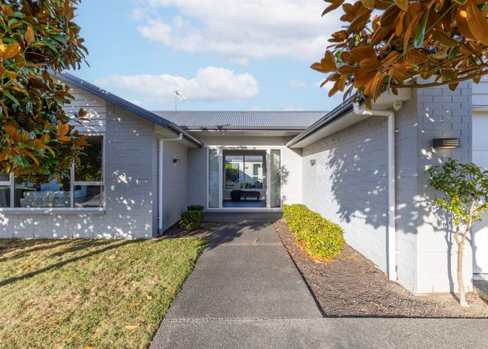  at 5 Audrey Place, Flagstaff, Hamilton