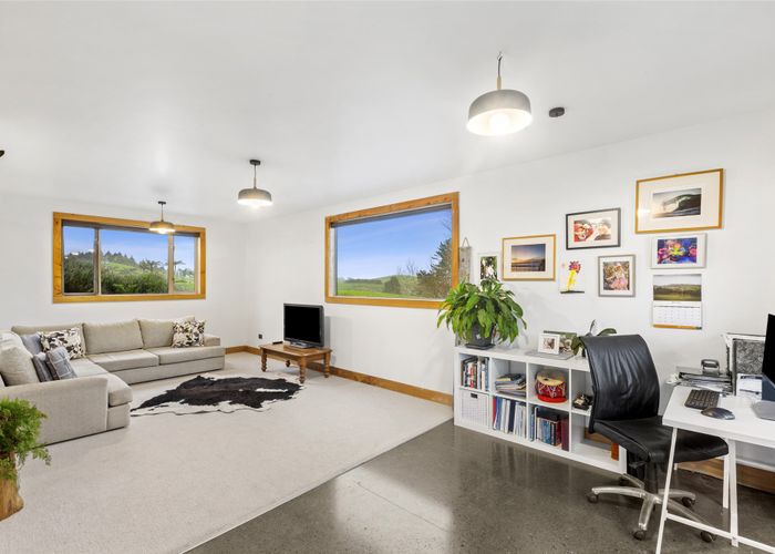  at 2007 South Road, Pitone, New Plymouth