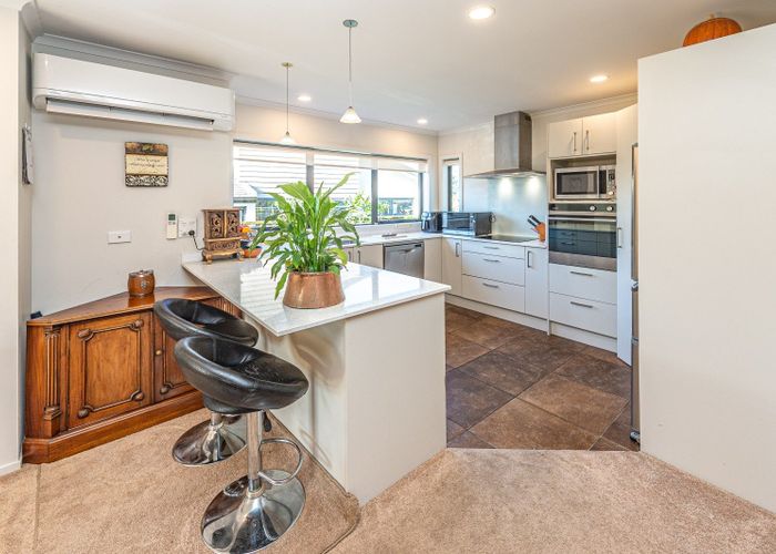  at Unit 8/2 Caversham Road, Westmere, Whanganui, Manawatu / Whanganui