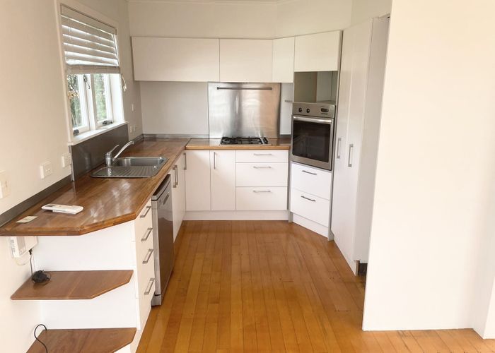  at 7 Edgerton Road, Te Atatu Peninsula, Auckland