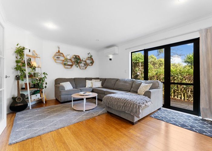  at 12B Kimberly Grove, Greenhithe, Auckland