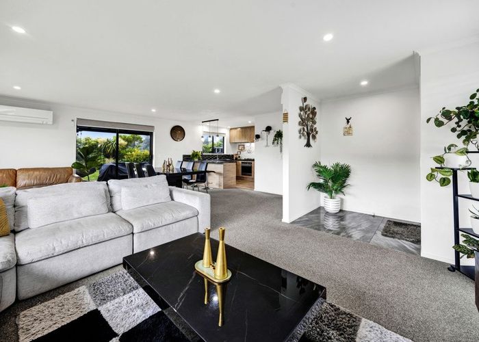  at 34B Honeyfield Drive, Whalers Gate, New Plymouth