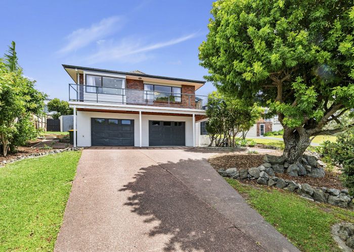  at 8 Rakino Avenue, Manly, Whangaparaoa