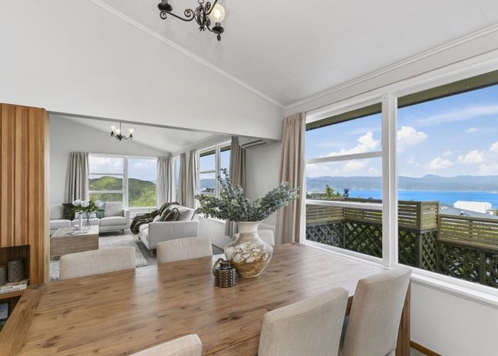  at 33 Ranui Crescent, Khandallah, Wellington