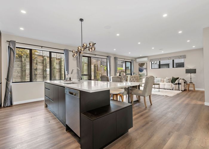  at 4 Alluvial Street, Flat Bush, Manukau City, Auckland