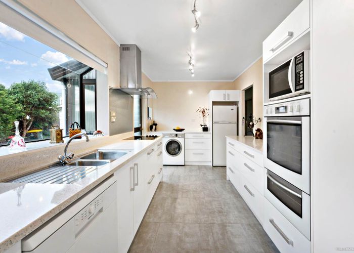  at 11 Sunningdale Street, Wattle Downs, Auckland