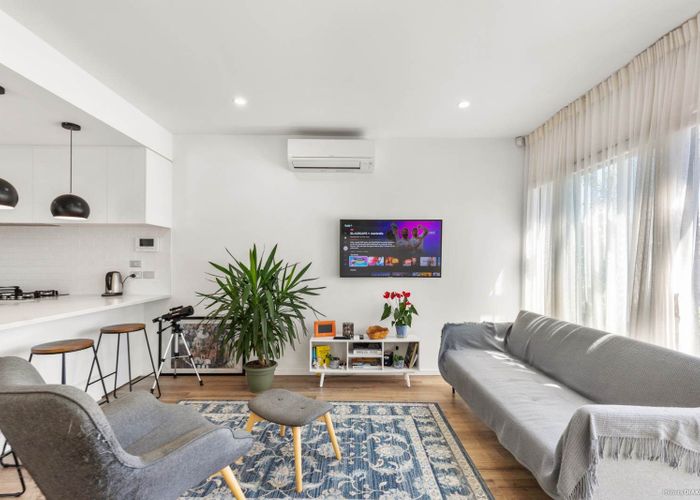  at 113 Glenvar Ridge Road, Long Bay, Auckland
