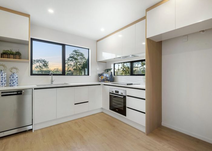  at 90 Stredwick Drive, Torbay, North Shore City, Auckland