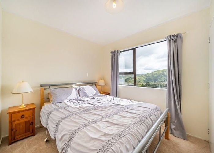  at 6A Mossburn Grove, Kelson, Lower Hutt