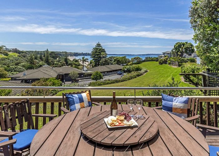  at 45 Waiau Street, Torbay, Auckland