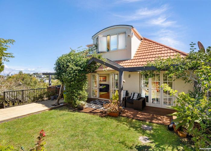  at 1/111 Beach Road, Castor Bay, North Shore City, Auckland
