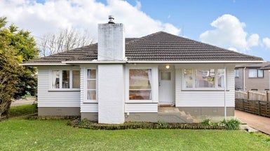  at 6 Batkin Road, New Windsor, Auckland