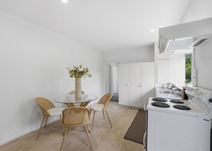  at 124a Glandovey Road, Strowan, Christchurch City, Canterbury