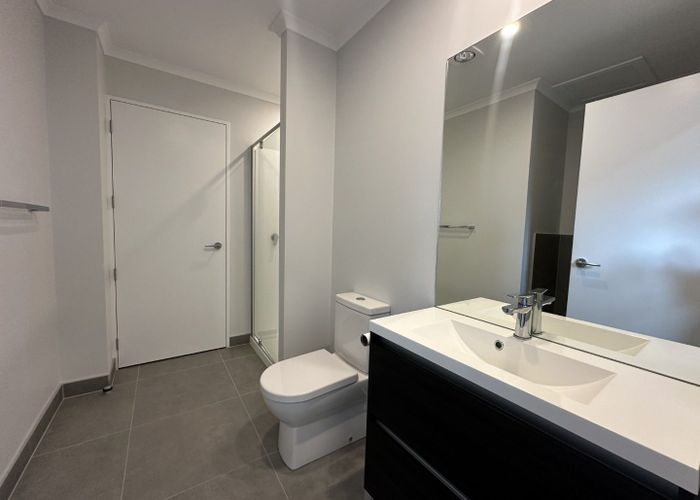 at 5/73 Hobsonville Point Road, Hobsonville, Waitakere City, Auckland