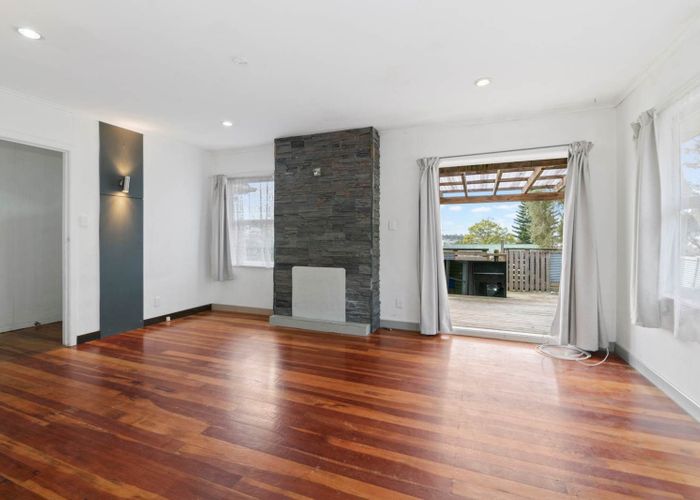  at 21 Tilden Avenue, Hillcrest, North Shore City, Auckland