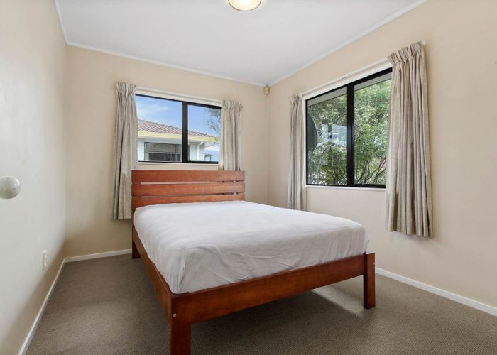  at 1/77 Hutchinson Avenue, New Lynn, Waitakere City, Auckland