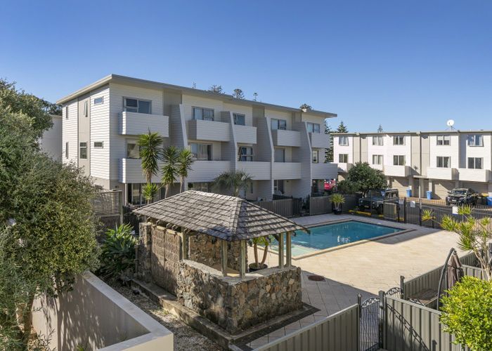  at 8/3 Riverside Road, Orewa, Orewa