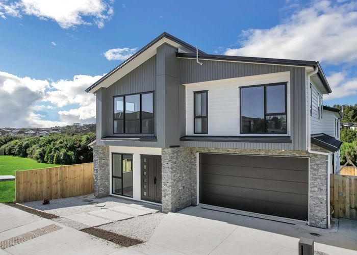  at 32b Castlebane Drive, Flat Bush, Manukau City, Auckland