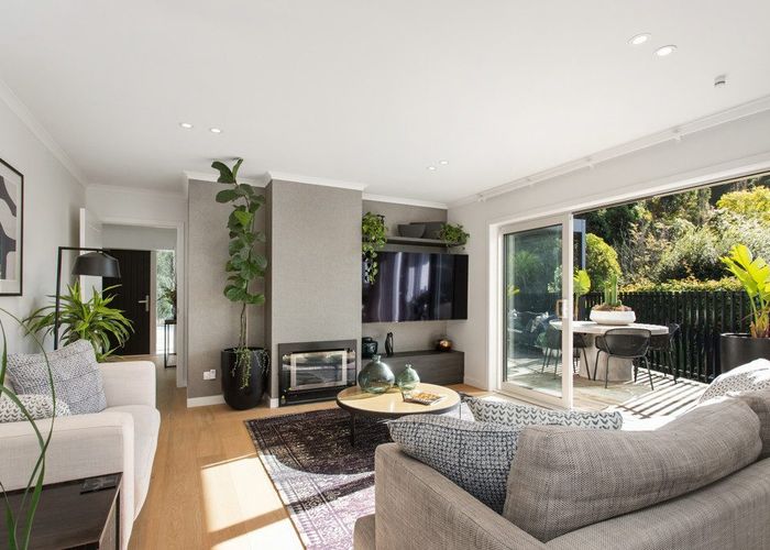  at 10 Finnsarby Place, Sumner, Christchurch City, Canterbury