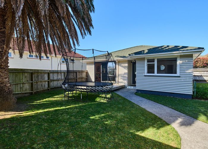  at 316 Main Road, Tawa, Wellington, Wellington