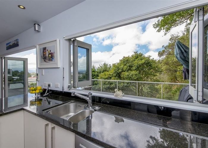  at 1/45 Farnham Street, Mornington, Wellington, Wellington