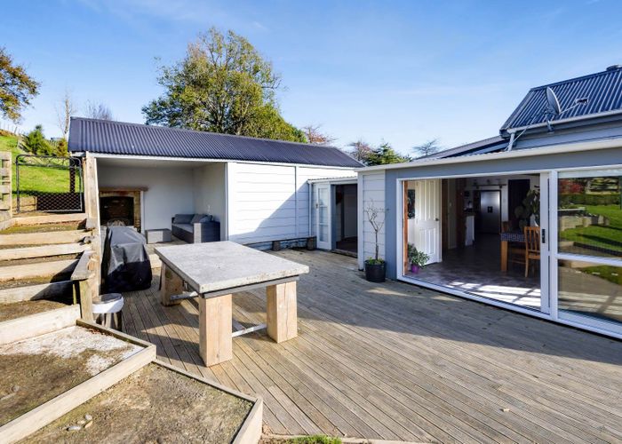  at 295 Skinner Road, Bird Road, Stratford