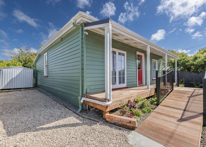 at 17 Randolph Street, Woolston, Christchurch City, Canterbury