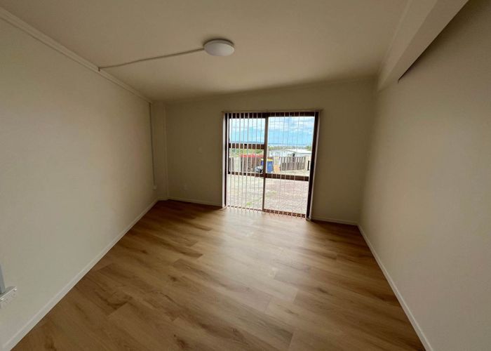  at 6A Forsythe Place, Massey, Waitakere City, Auckland