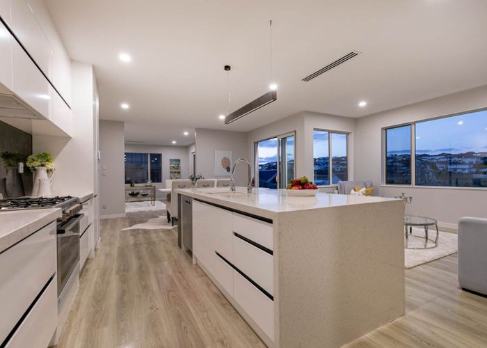  at 6 Colonial Drive, Silverdale, Silverdale