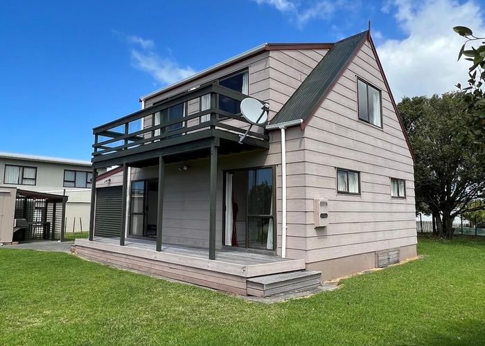  at 2 Ngatiwai Place, Whangaruru, Russell