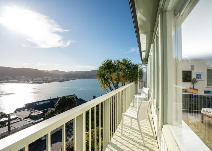  at 37 The Crescent, Roseneath, Wellington, Wellington