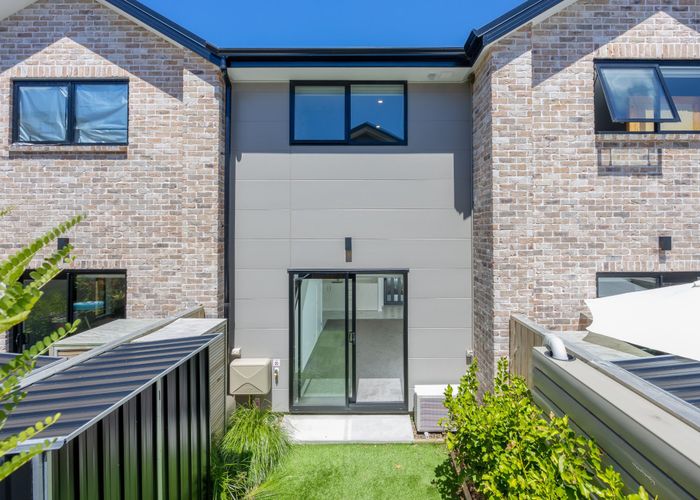  at 4 Sunnymead Road, Glen Innes, Auckland