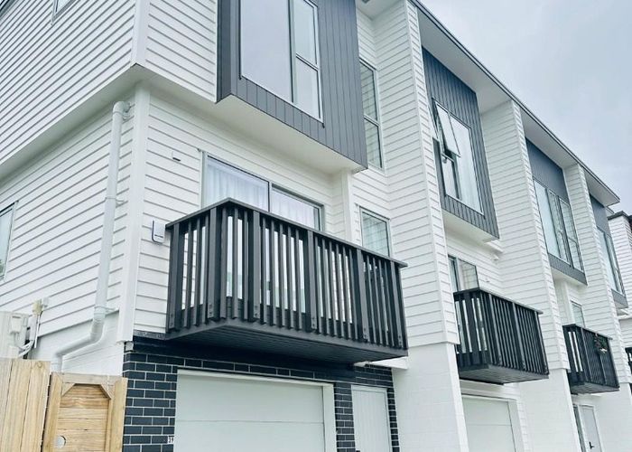  at 39 Lawson Creek Street, Massey, Auckland