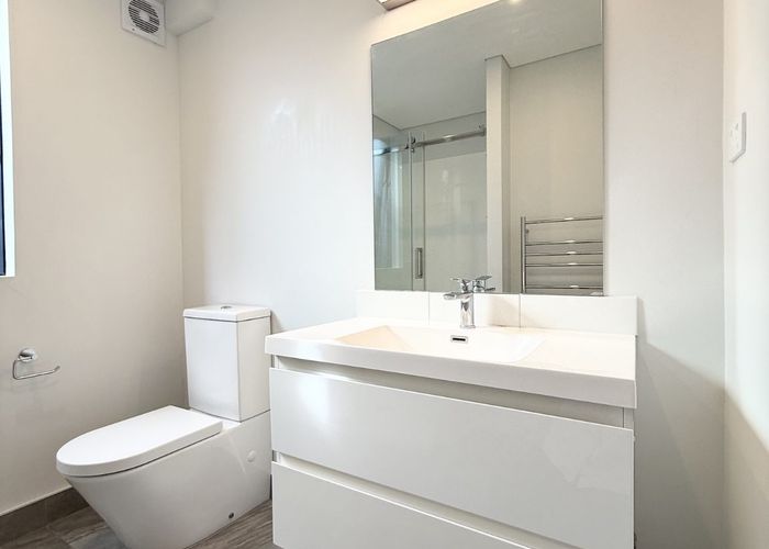  at 17 Nugget Place, Hobsonville, Waitakere City, Auckland