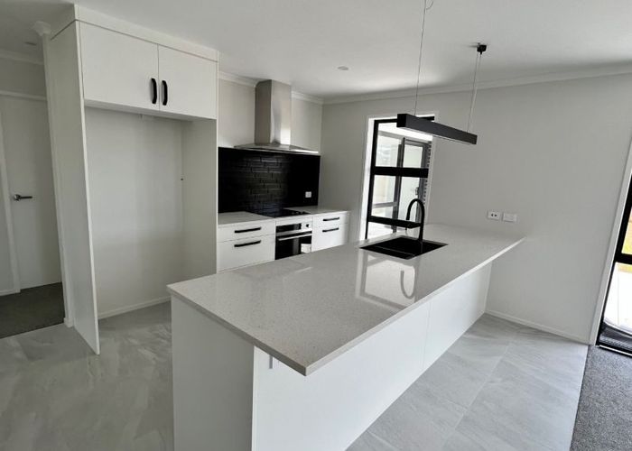  at 24 Kerr Cr, Patumahoe, Franklin, Auckland