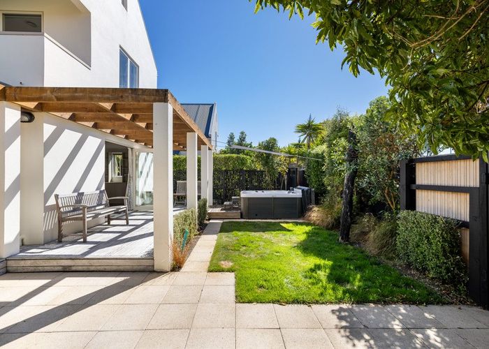  at 2 Stout Street, Waimairi Beach, Christchurch