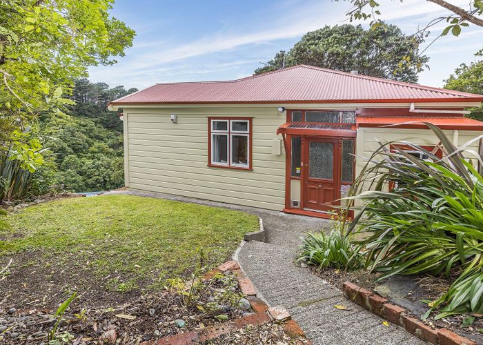  at 153 Raroa Road, Aro Valley, Wellington