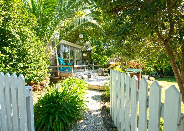  at 5 Athenree Road, Athenree, Waihi Beach
