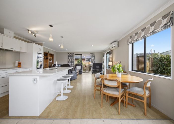  at 25 Ripple Grove, Waiuku, Waiuku