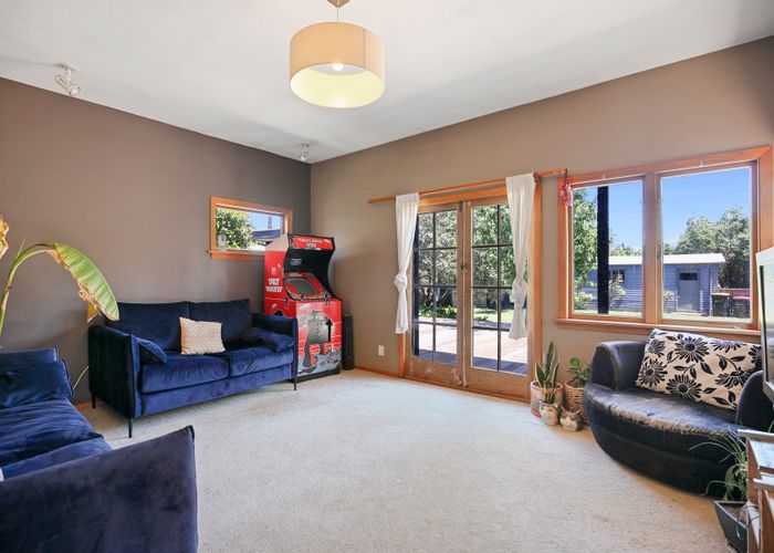  at 2 Stalkers Road, Woodend Beach, Woodend