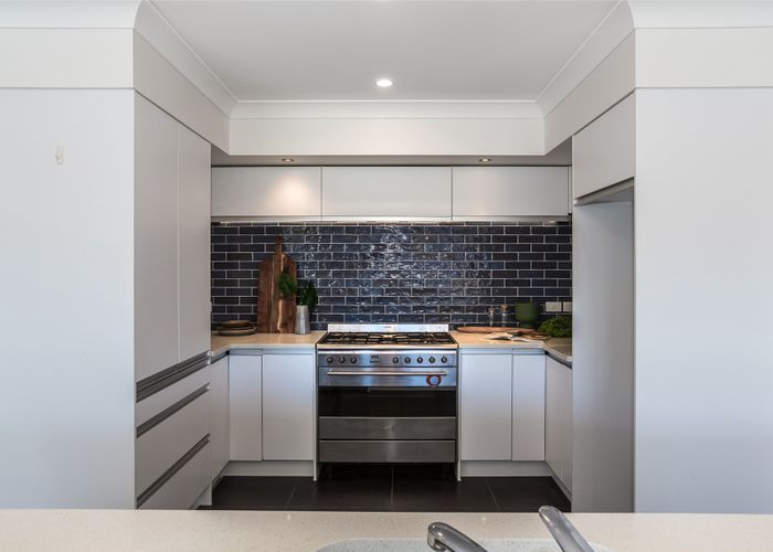  at 21 Tasman Close, Aotea, Porirua