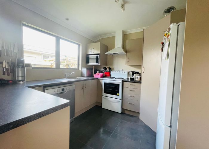  at 5 Magdalen Crescent, Pirimai, Napier