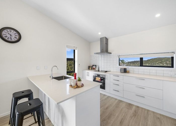  at 4/18A Cathie Place, Karori, Wellington