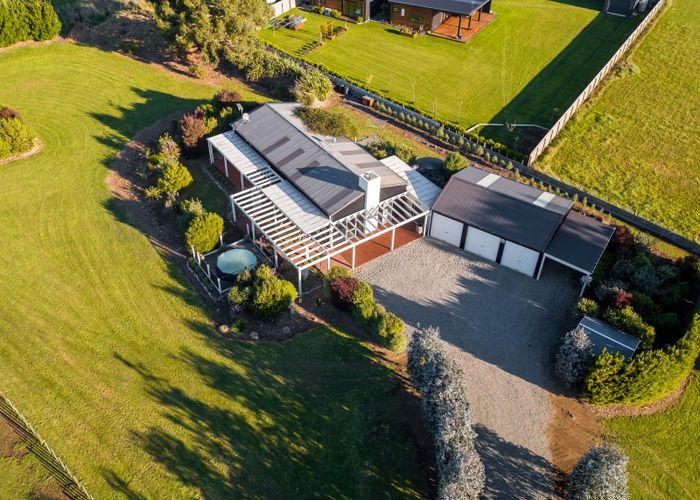  at 43 Andersons Line, Clareville, Carterton