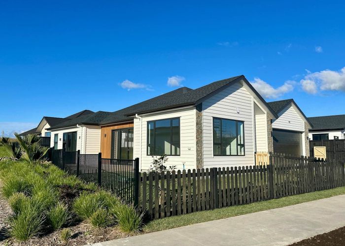  at 22 Tipu Crescent, Milldale, Rodney, Auckland