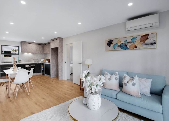  at 1/129 Lancaster Road, Beach Haven, Auckland