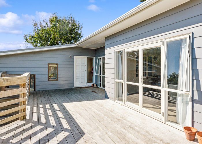  at 39 Tennis Court Road, Raumati South, Kapiti Coast, Wellington